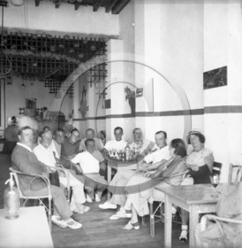 vi  1758 Montalivet la salle de bal .jpg