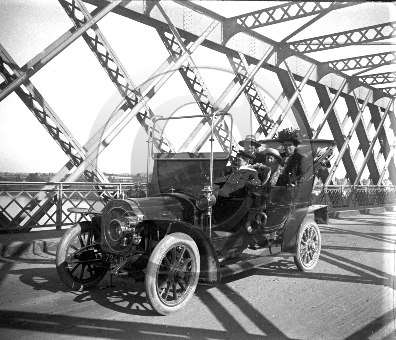 AU 4172 Chenard .jpg