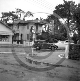 AU 1381 Rosengart .jpg