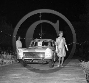 concours elegance apres guerre