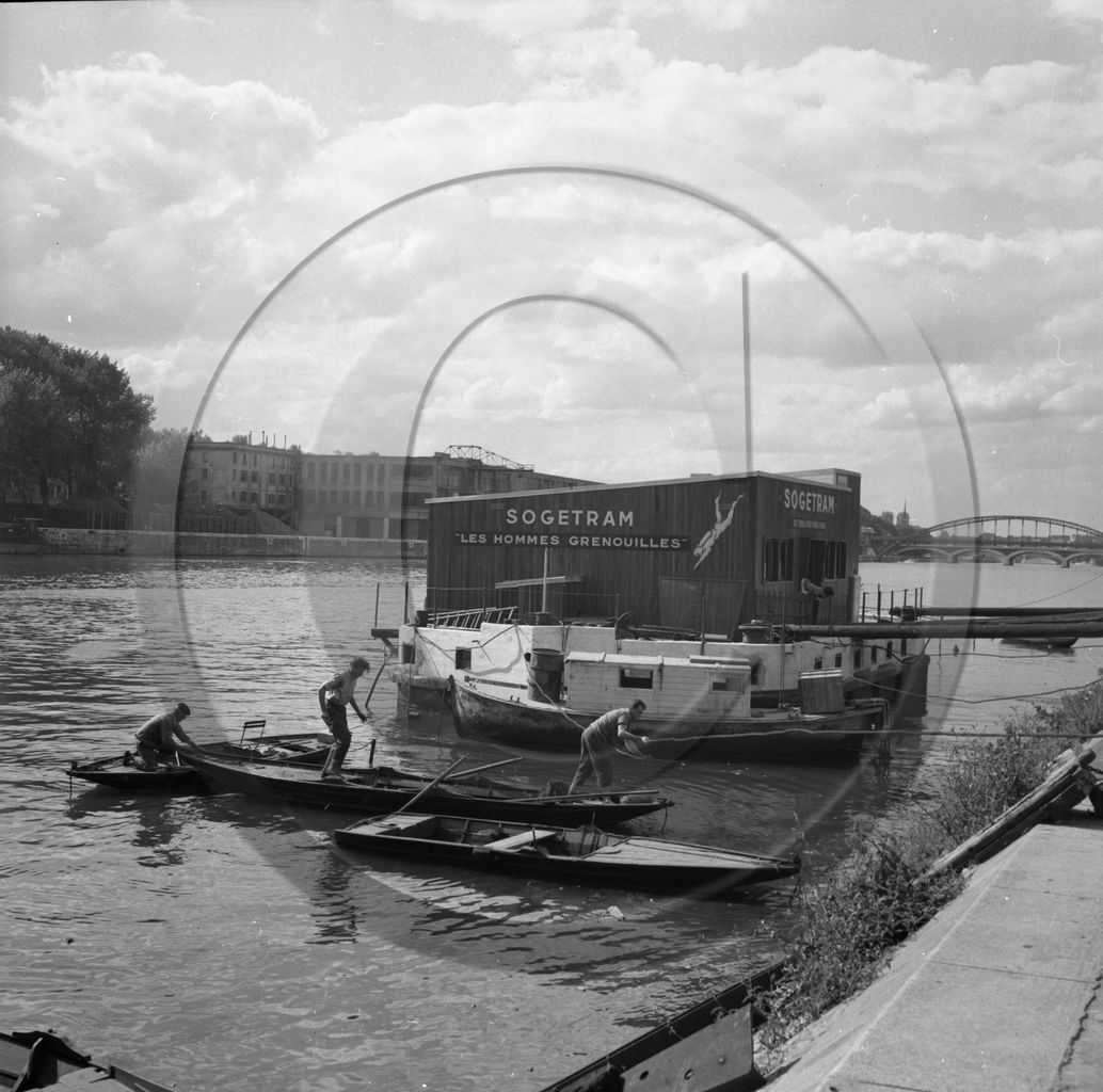 BA 1515 entrprise SOGETRAM  hommes grenouilles .jpg