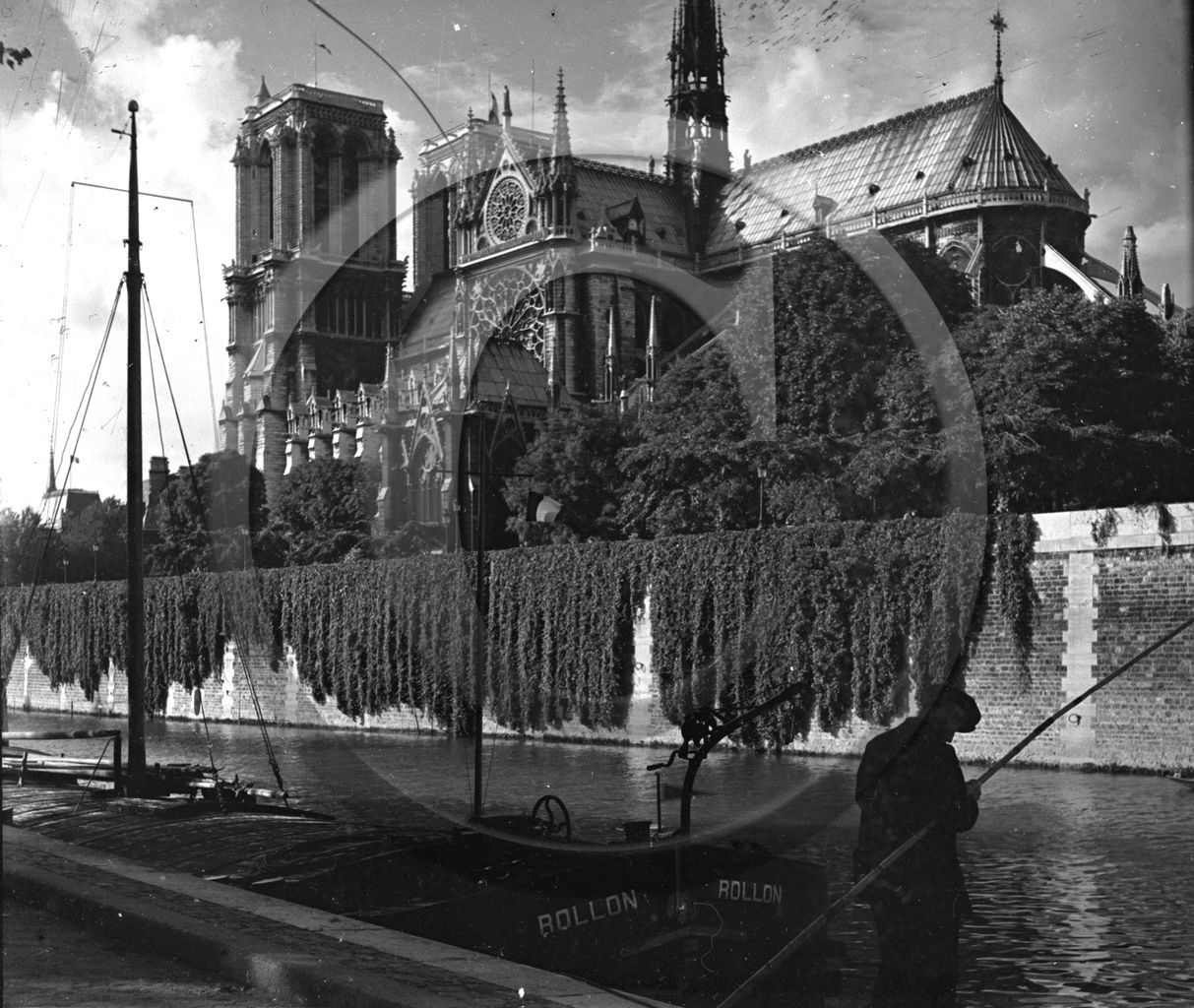 BA 313 chaland Rollon   Paris.jpg