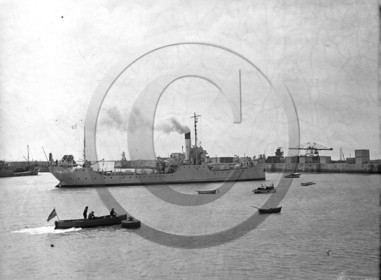 vi  709 la Rochelle -la Pallice bateau de guerre  dpt 17 .jpg