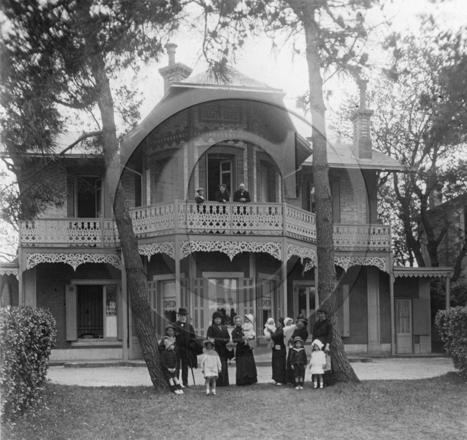 arc 4268  villa Rosita Odile .jpg