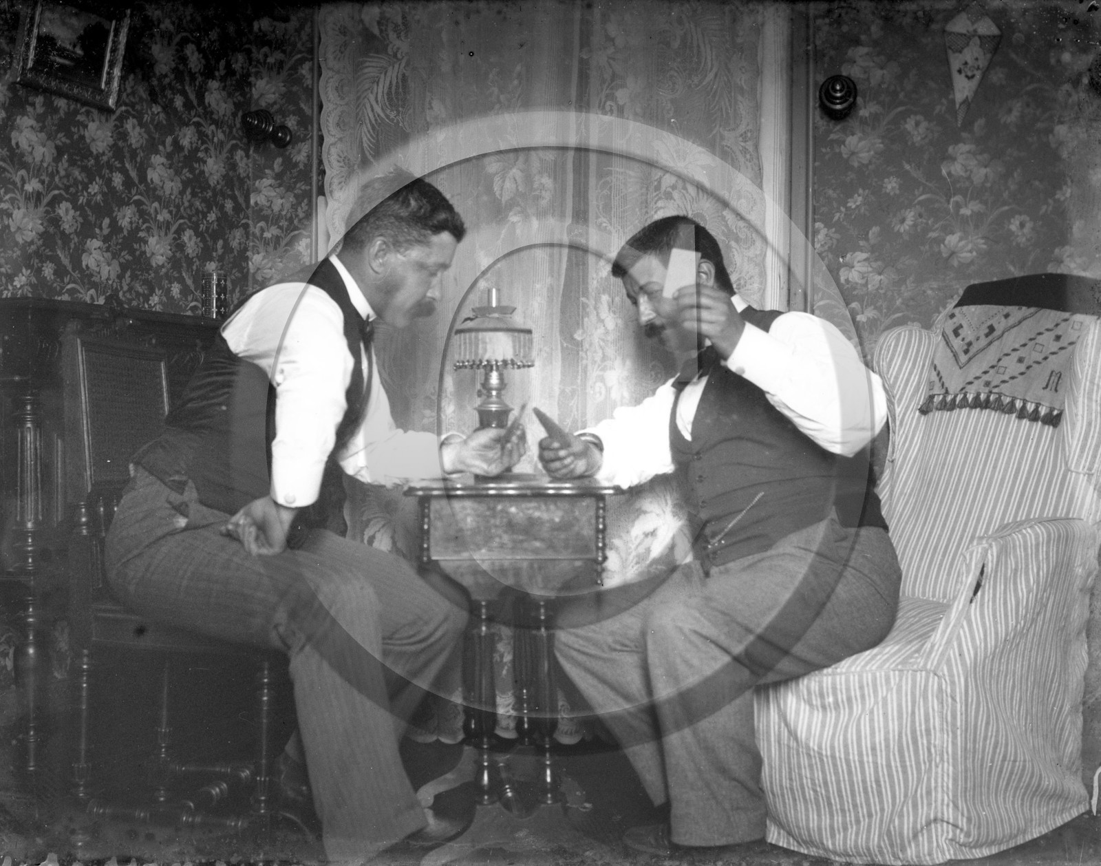 SL 321 partie de cartes .jpg