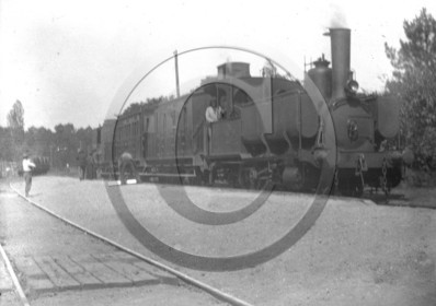 vi 1024 le Tuzan la gare.jpg