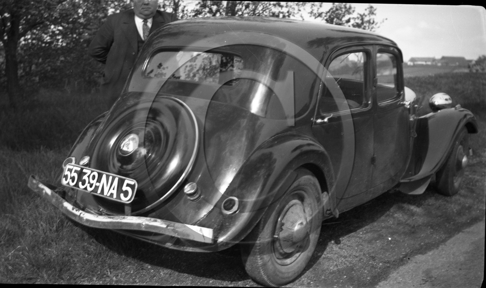 au 4192 Citroen TAV 1934  1er modèle .jpg