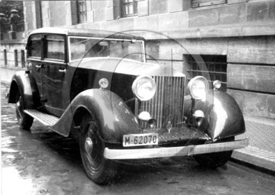 AU 4384 Rolls Royce .jpg