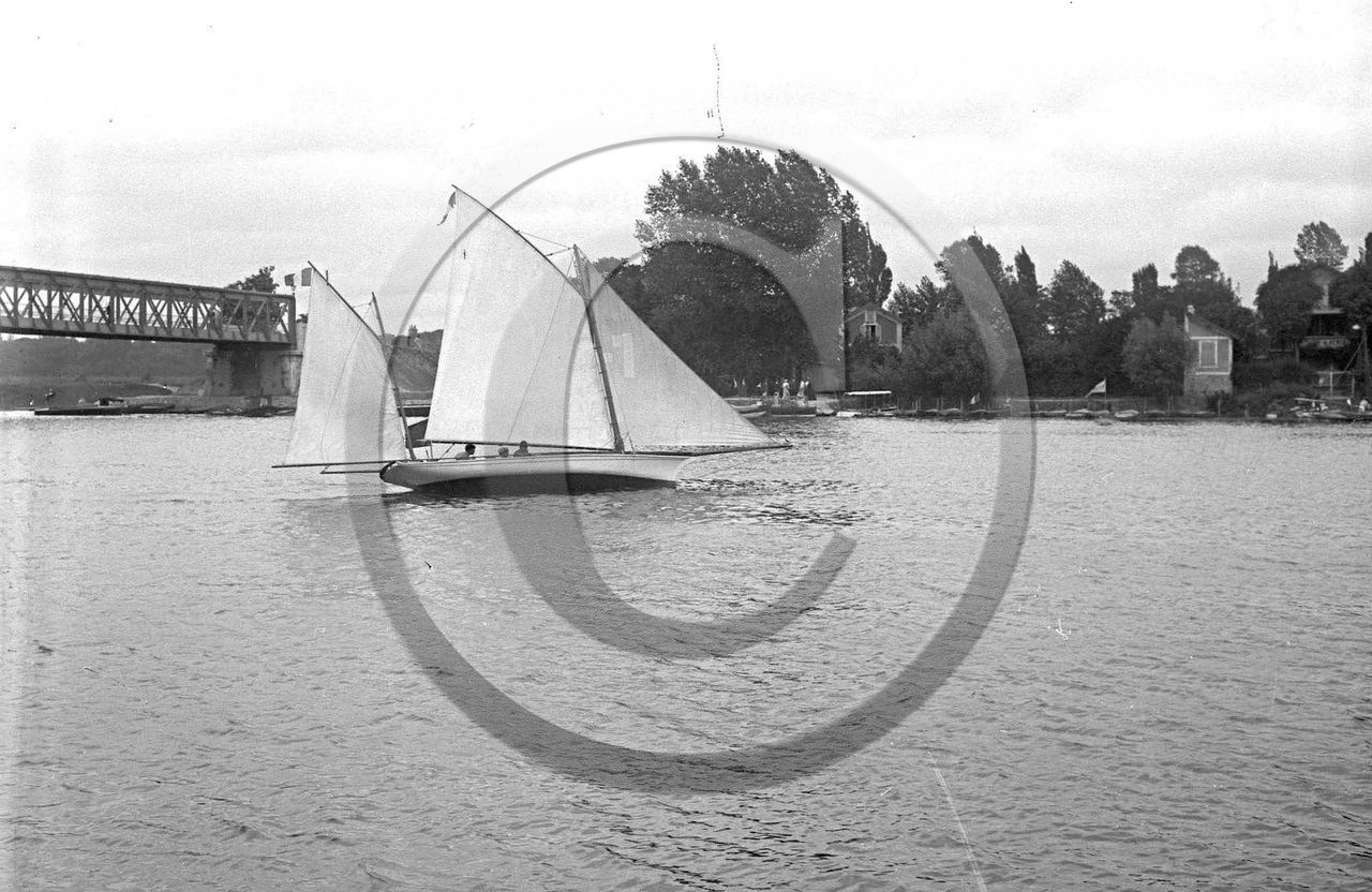 BA 1376 bateau 2.jpg