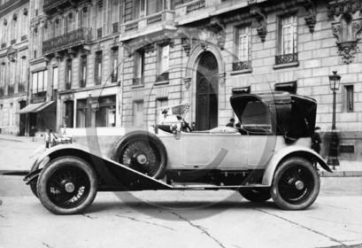 AU 1504 Rolls Royce  carrosserie Galle d'apres photo.jpg