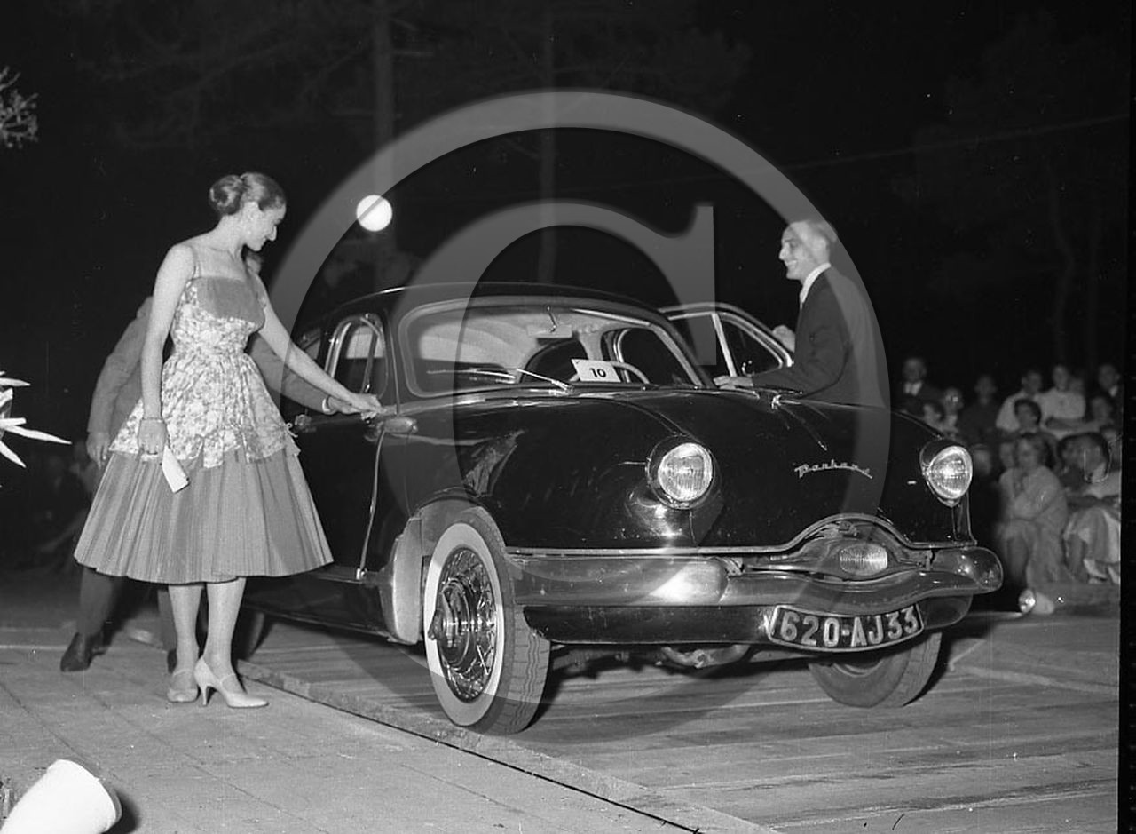 CE 284 panhard PL 17.jpg