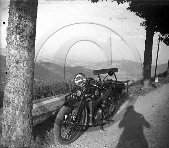 mov 2 moto Gnome et Rhone  .jpg