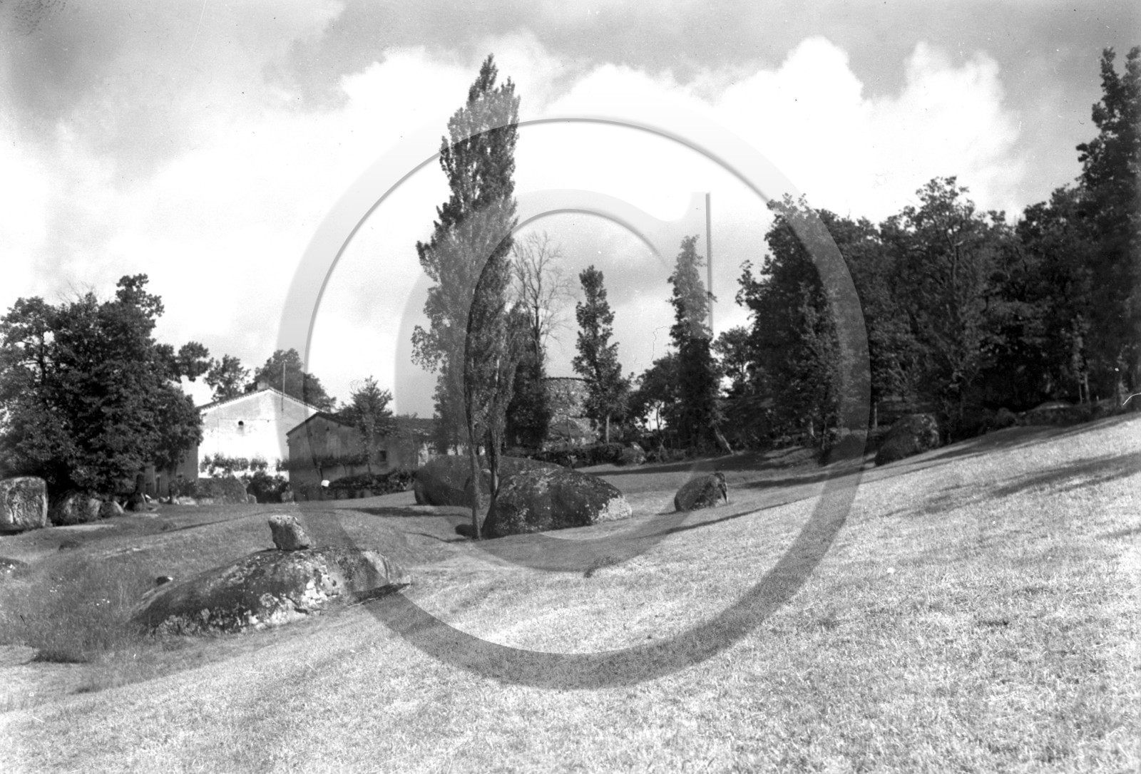 AG 637  ferme village .jpg