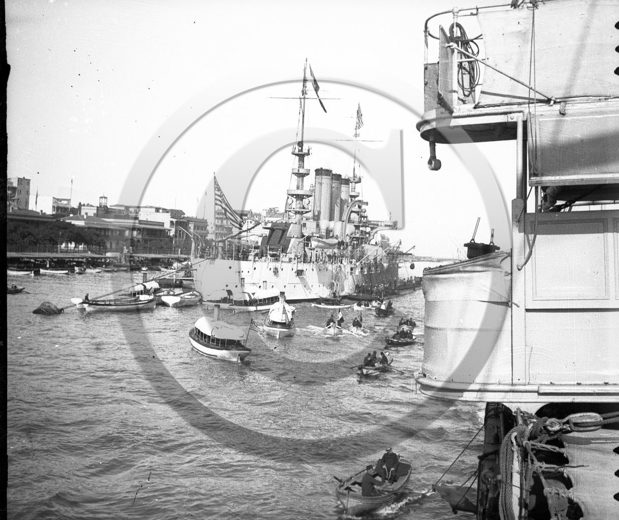 BA 1469 bateau de guerre americain Constantinople .jpg