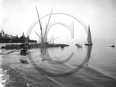 BA 1075 grandes barques du Léman.jpg